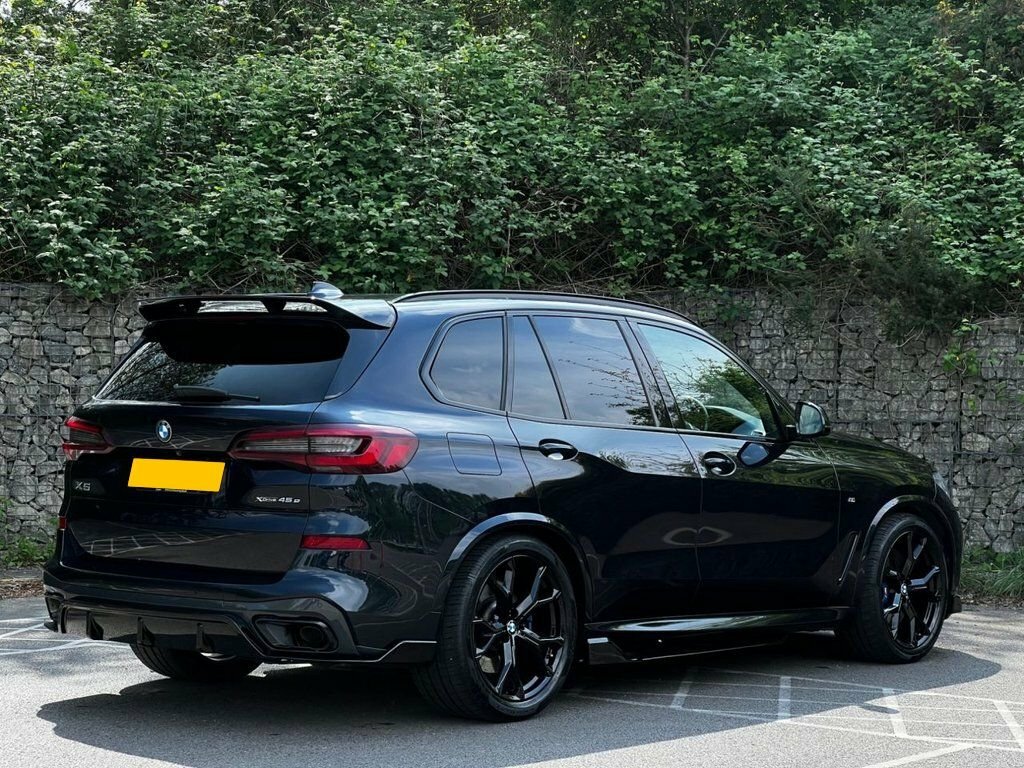 BMW X5 3L M Sport Black #3