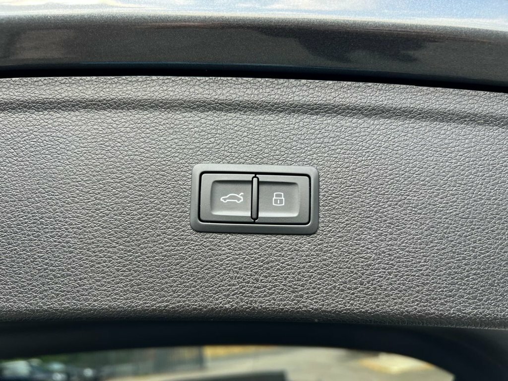 Audi SQ5 Launch Edition Tfsi 367 Ps S Tronic Grey #21