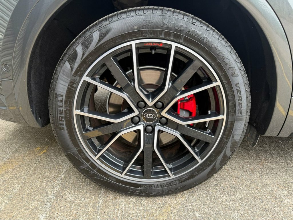 Audi SQ5 Launch Edition Tfsi 367 Ps S Tronic Grey #18