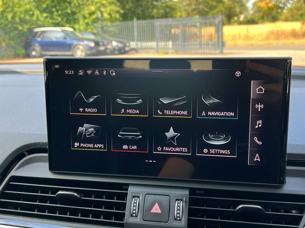 Audi SQ5 Launch Edition Tfsi 367 Ps S Tronic Grey #31