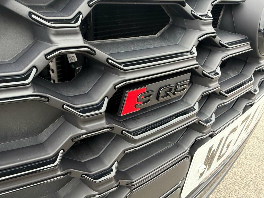 Audi SQ5 Launch Edition Tfsi 367 Ps S Tronic Grey #37