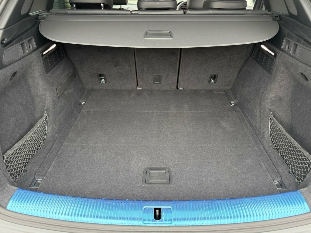 Audi SQ5 Launch Edition Tfsi 367 Ps S Tronic Grey #16