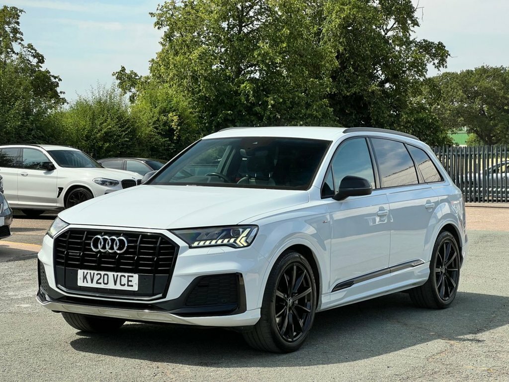 Audi Q7 3L Black Edition KV20VCE White #2