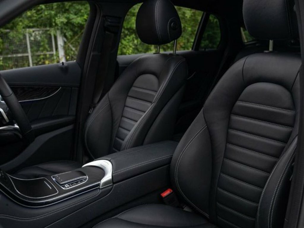Mercedes-Benz GLC Class 2.1L Amg Line Black #2