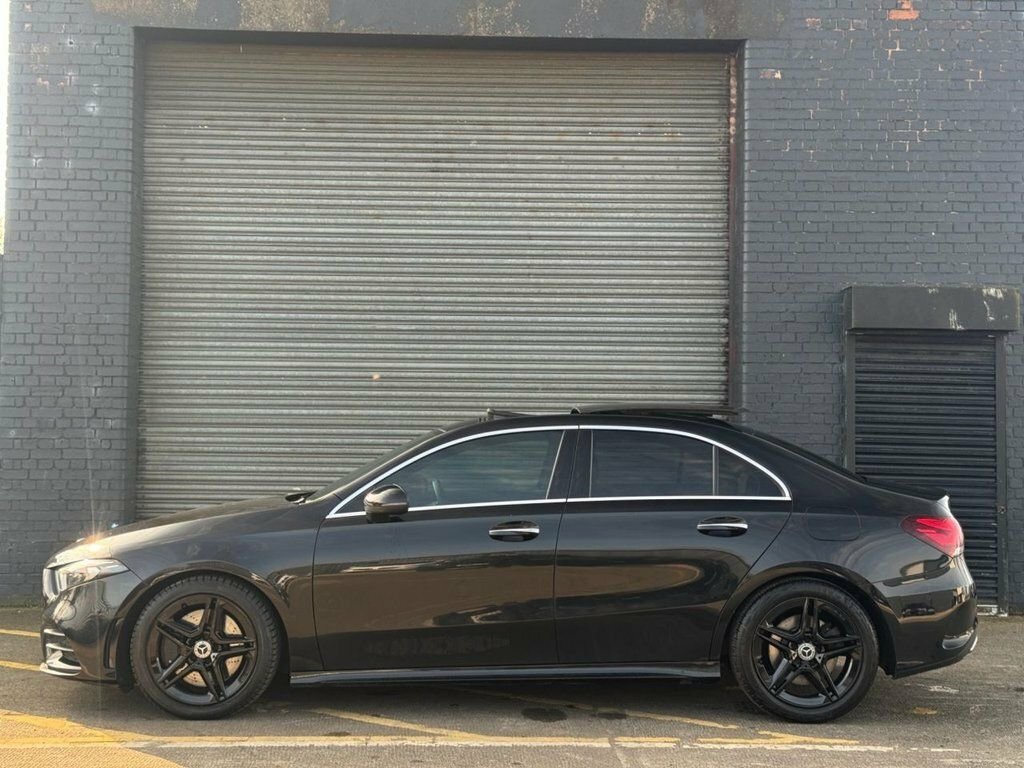 Mercedes-Benz A Class 2L Amg Line AF70HGC Black #4