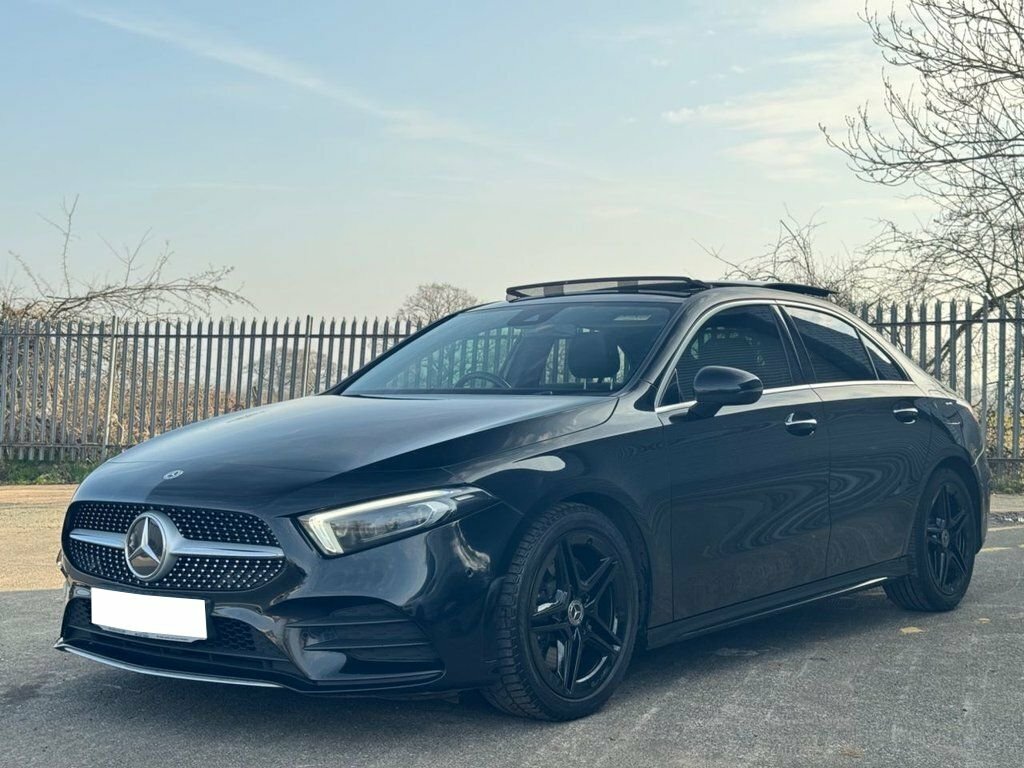 Mercedes-Benz A Class 2L Amg Line Black