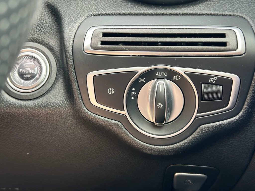 Mercedes-Benz C Class Saloon Grey #39