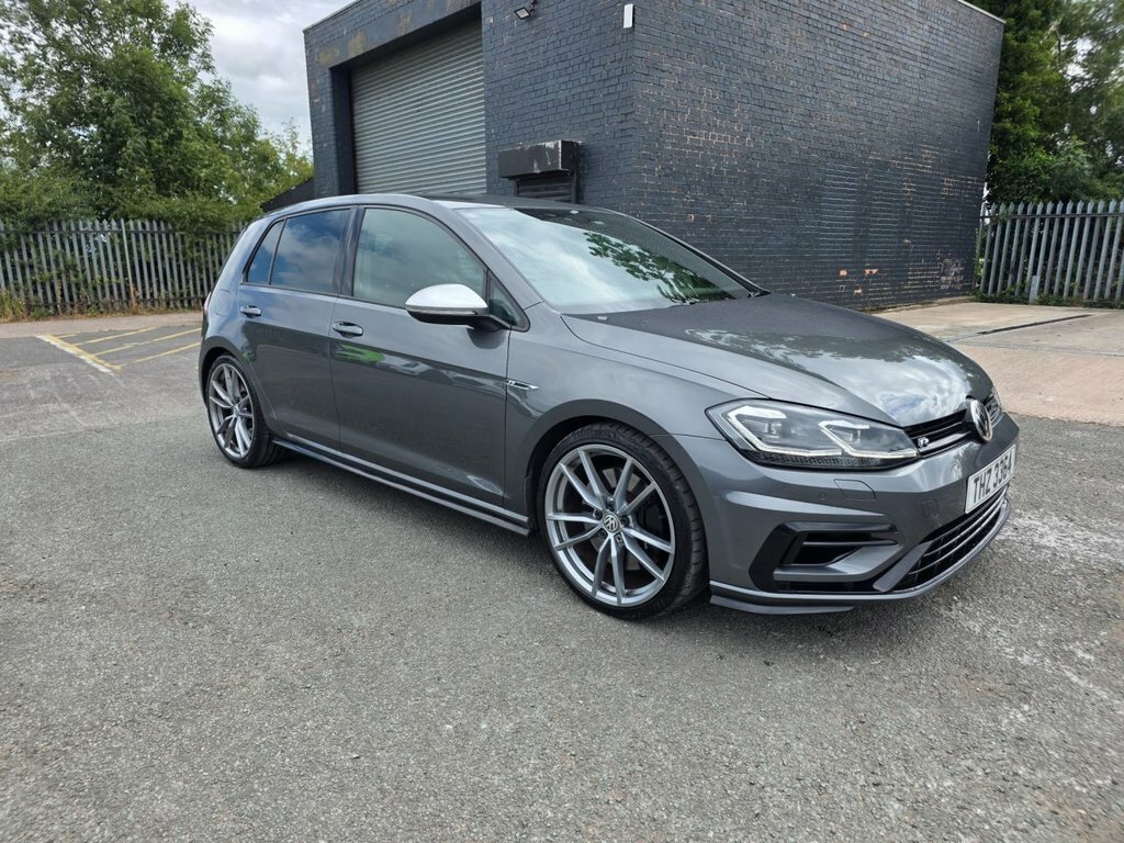 Volkswagen Golf 2L R Grey