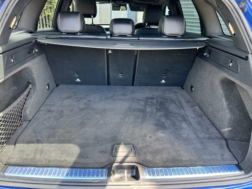 Mercedes-Benz GLC Class 300D 4Matic Amg Line Premium Black #13