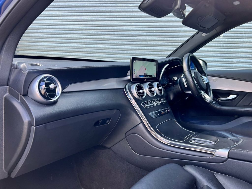 Mercedes-Benz GLC Class 300D 4Matic Amg Line Premium Black #9