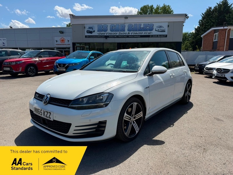 Volkswagen Golf Gtd White
