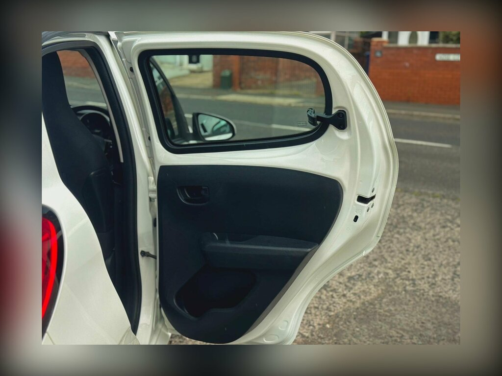 Citroen C1 1.0 Vti Flair Etg5 Euro 6 Black #22