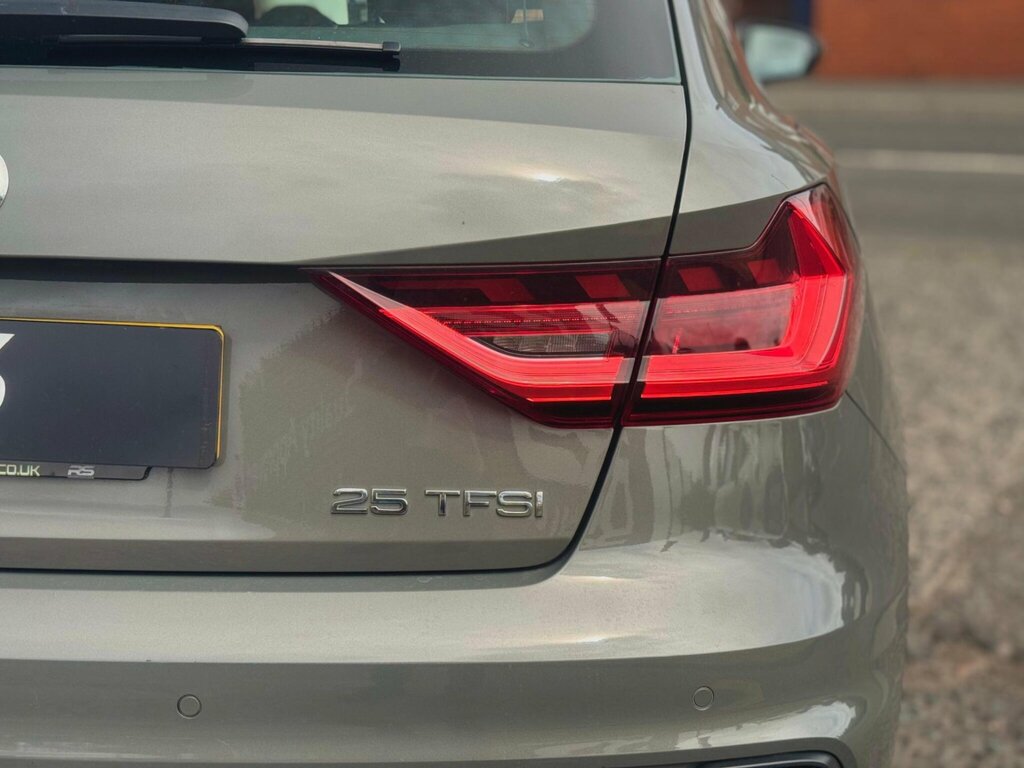 Audi A1 1.0 Tfsi 30 Sport Sportback S Tronic Euro 6 Ss Black #17