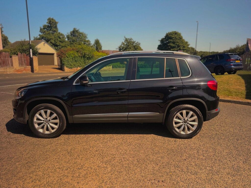Volkswagen Tiguan 2.0 Tdi Bluemotion Tech Match 4Wd Euro 6 Ss SG65HTZ Black #3