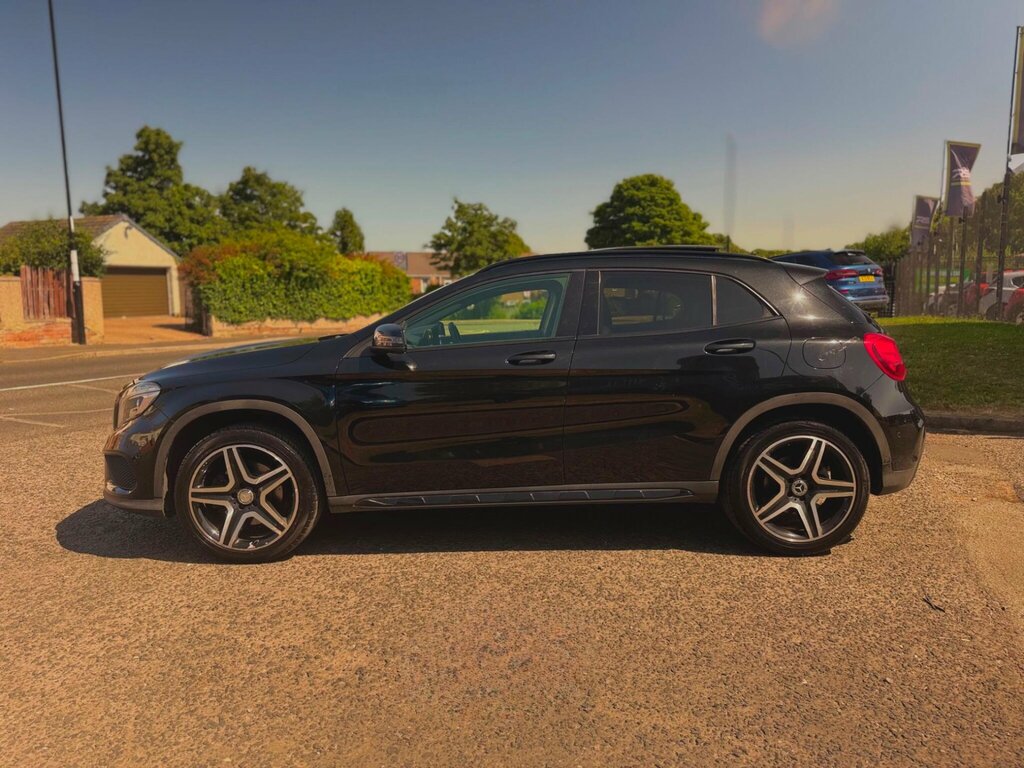 Mercedes-Benz GLA Class 2.1 Gla220d Amg Line Premium Plus 7G-dct 4Matic WF15TXL Black #5