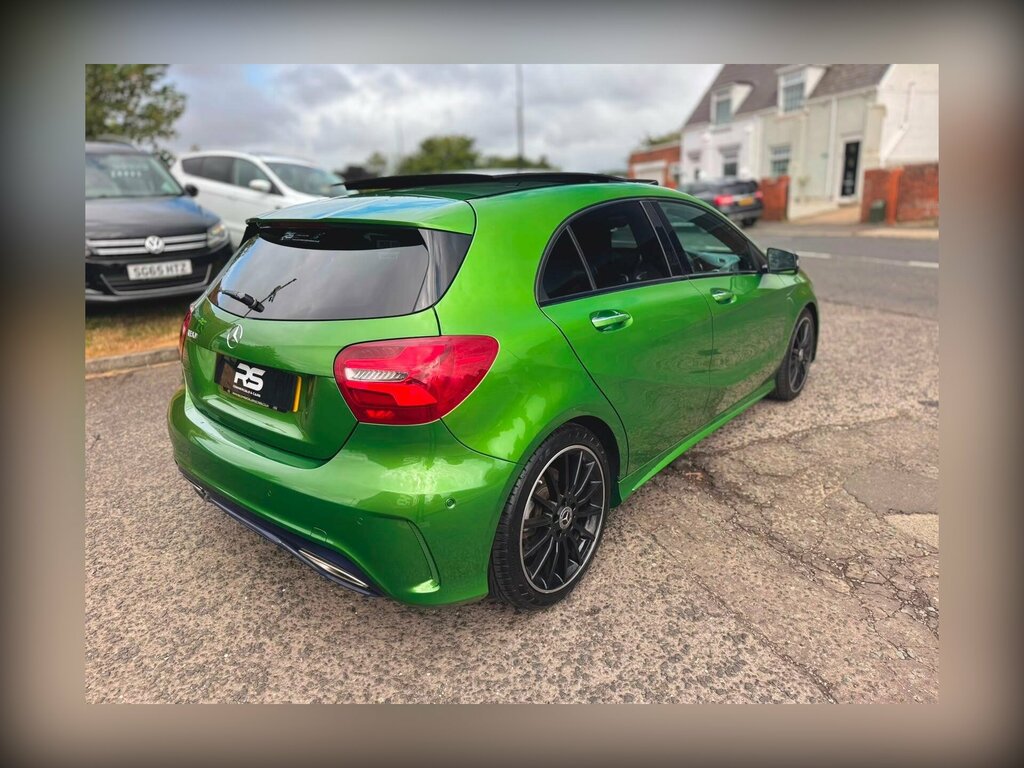 Mercedes-Benz A Class 1.6 A180 Amg Line Premium Plus 7G-dct Euro 6 S YP18MKA Green #3