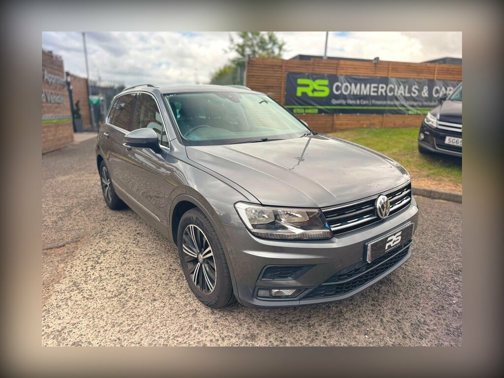 Volkswagen Tiguan 2.0 Tdi Se Navigation 4Motion Euro 6 Ss YG67YJM Grey #2