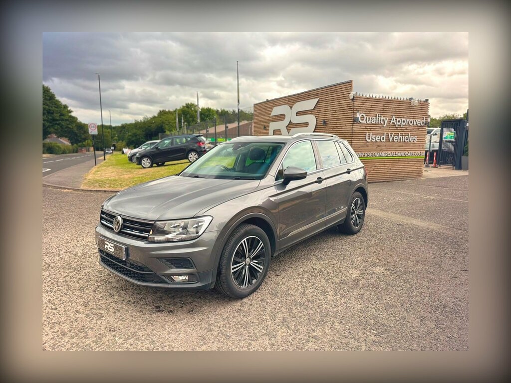 Volkswagen Tiguan 2.0 Tdi Se Navigation 4Motion Euro 6 Ss YG67YJM Grey #6
