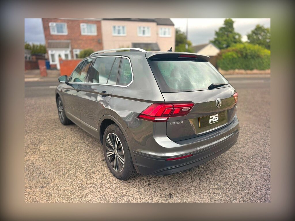 Volkswagen Tiguan 2.0 Tdi Se Navigation 4Motion Euro 6 Ss YG67YJM Grey #5