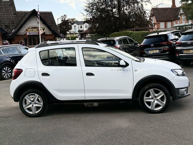 Dacia Sandero Stepway 0.9 Tce Ambiance Hatchback Euro White #6