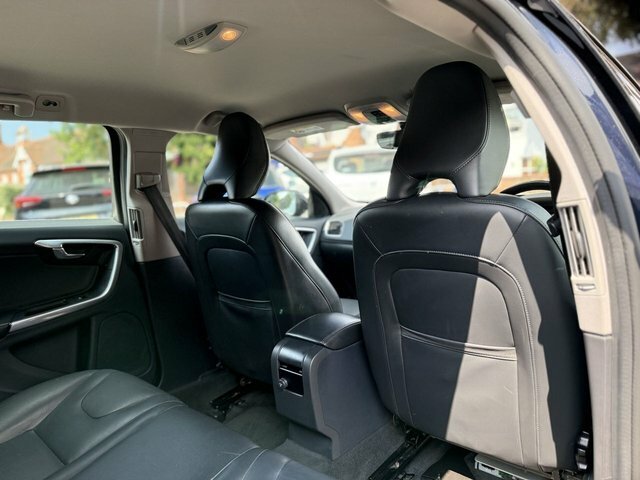 Volvo V60  White #40
