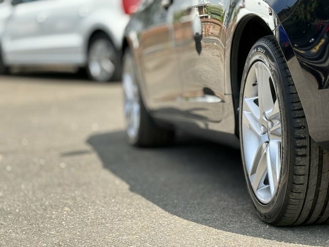 Volvo V60  White #29
