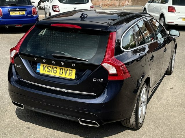 Volvo V60  White #34