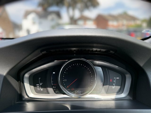 Volvo V60  White #48