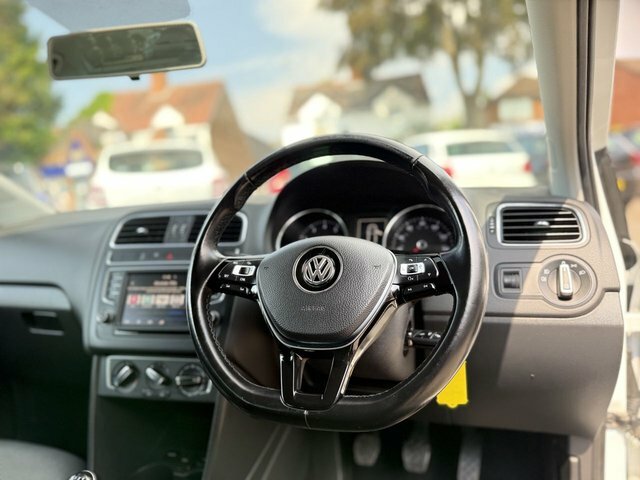 Volkswagen Polo 1.4 Bluegt White Low Tax White #35