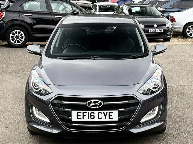 Hyundai I30 1.6 Crdi Blue Drive Se Nav Hatchback Ma Grey #4