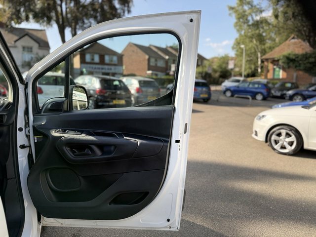 Citroen Berlingo 1.5 Bluehdi 1000Kg Enterprise Pro 100Ps 6 Speed White #29