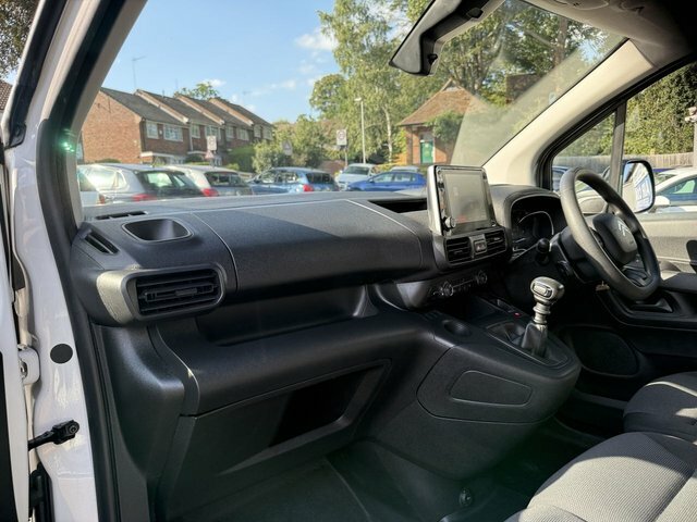 Citroen Berlingo 1.5 Bluehdi 1000Kg Enterprise Pro 100Ps 6 Speed White #31