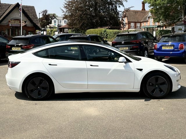 Tesla Model 3 Dual Motor Long Range Saloon 4 White #6