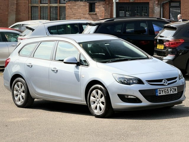 Vauxhall Astra 1.6I Design Sports Tourer Euro 6 Silver
