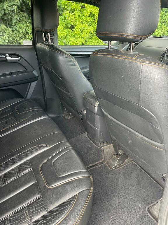 Isuzu D-Max 1.9 Td 161 Blade Double Cab With Truckman Top White #18