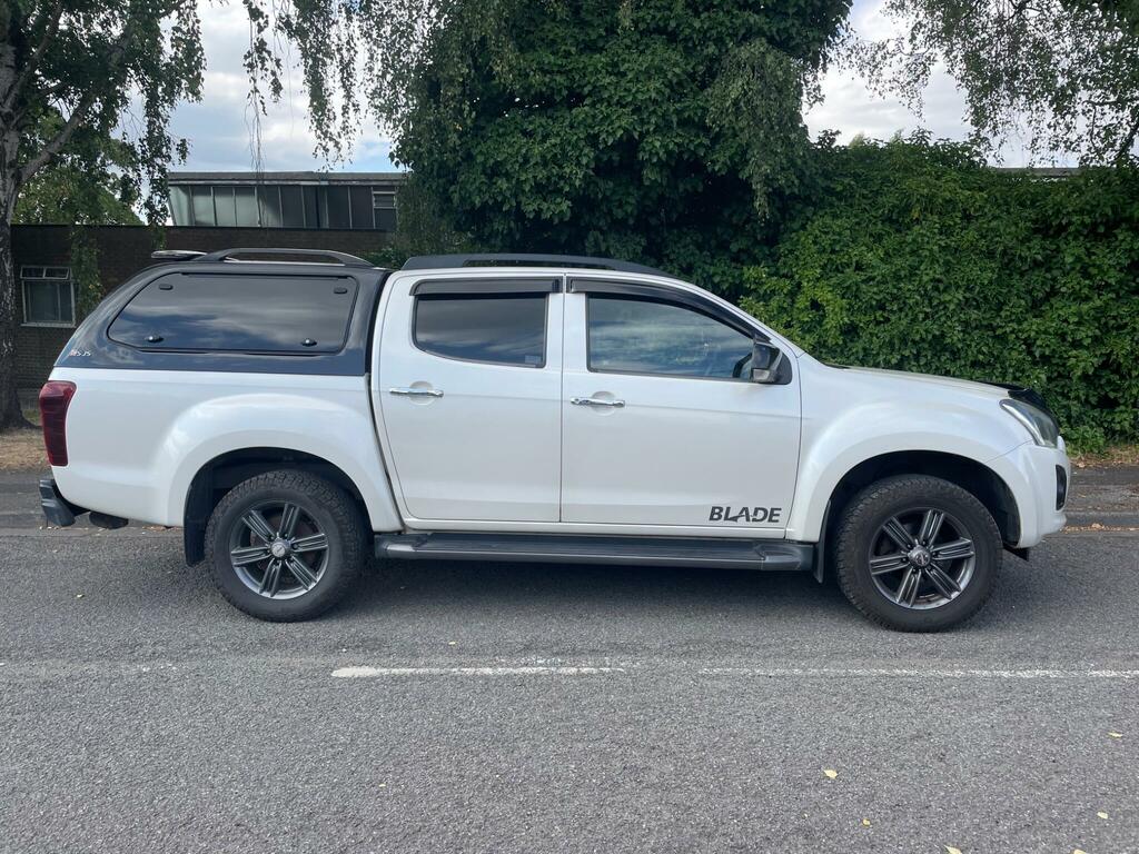 Isuzu D-Max 1.9 Td 161 Blade Double Cab With Truckman Top White #29