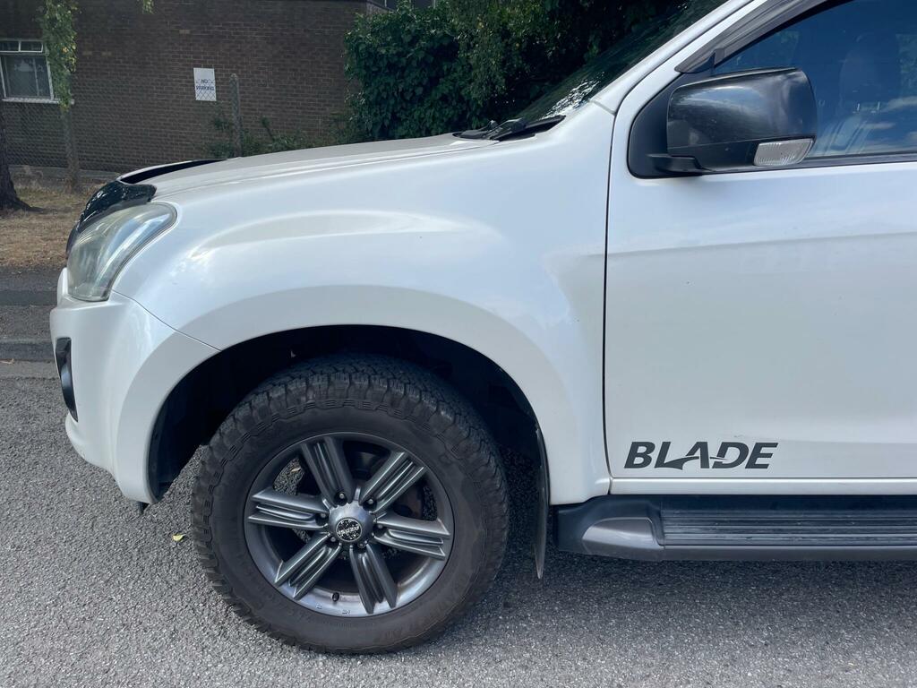 Isuzu D-Max 1.9 Td 161 Blade Double Cab With Truckman Top White #7