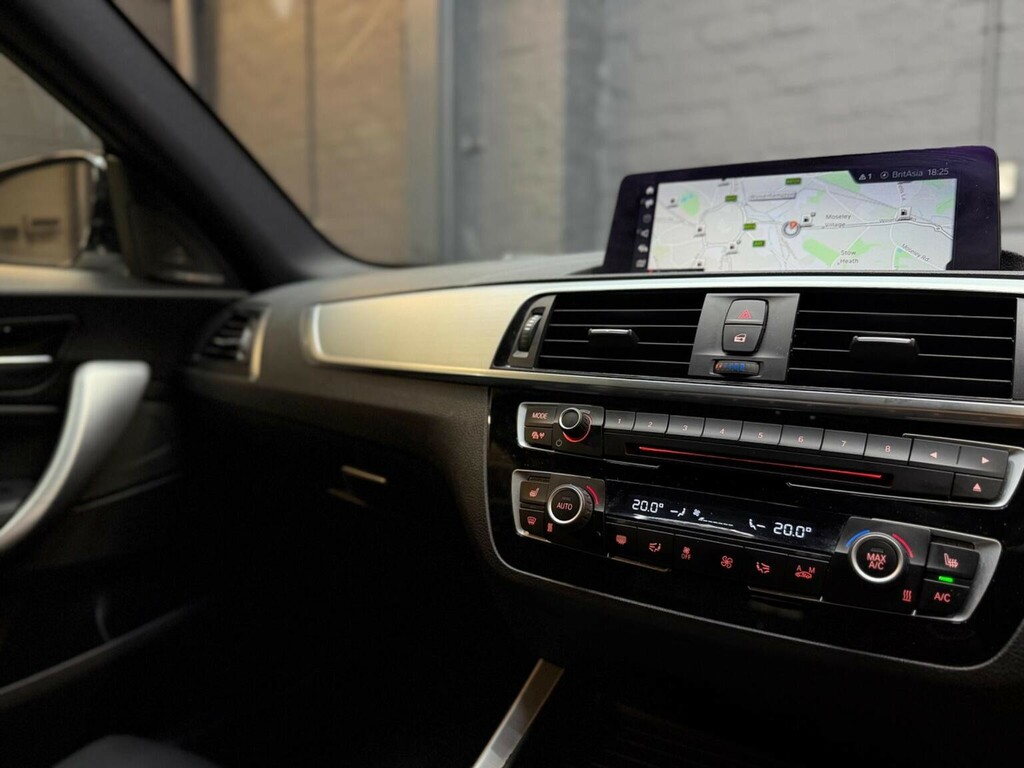 BMW 2 Series White #20