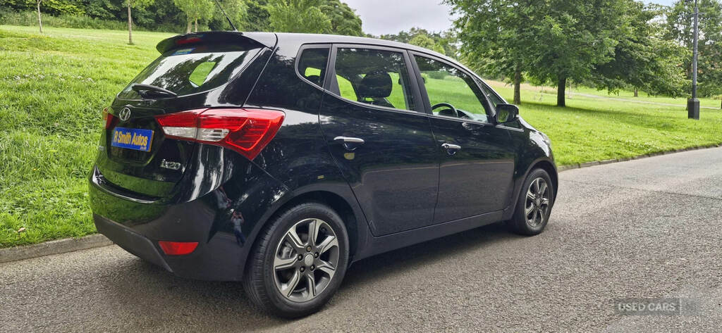 Hyundai Ix20 1.4 Blue Drive Se EA17EZU Black #3