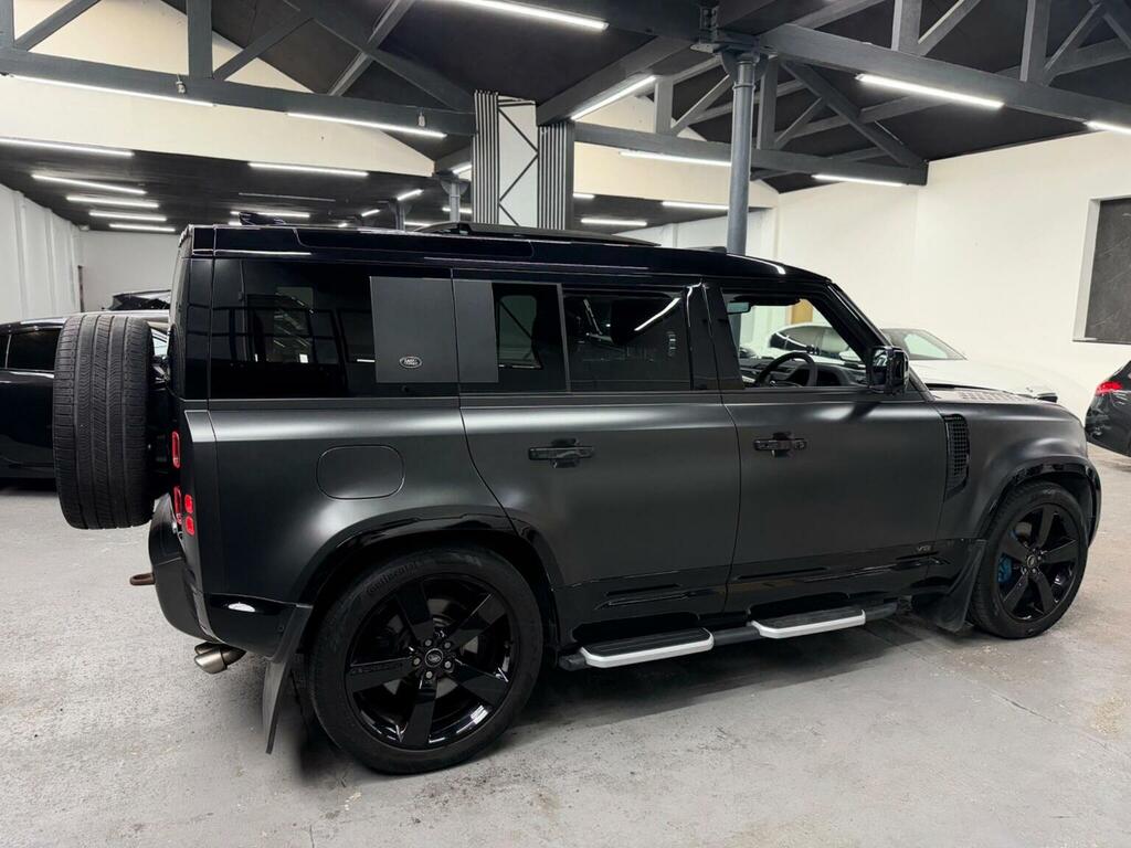 Land Rover Defender 110 First Edition Green #10