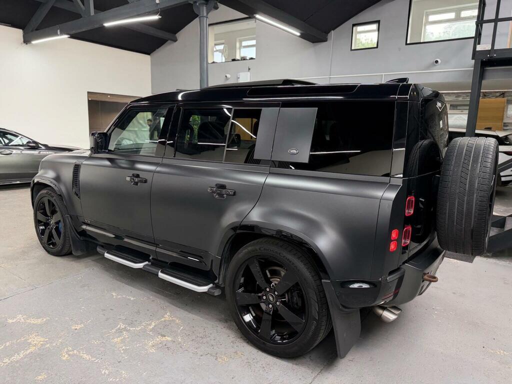 Land Rover Defender 110 First Edition Green #7