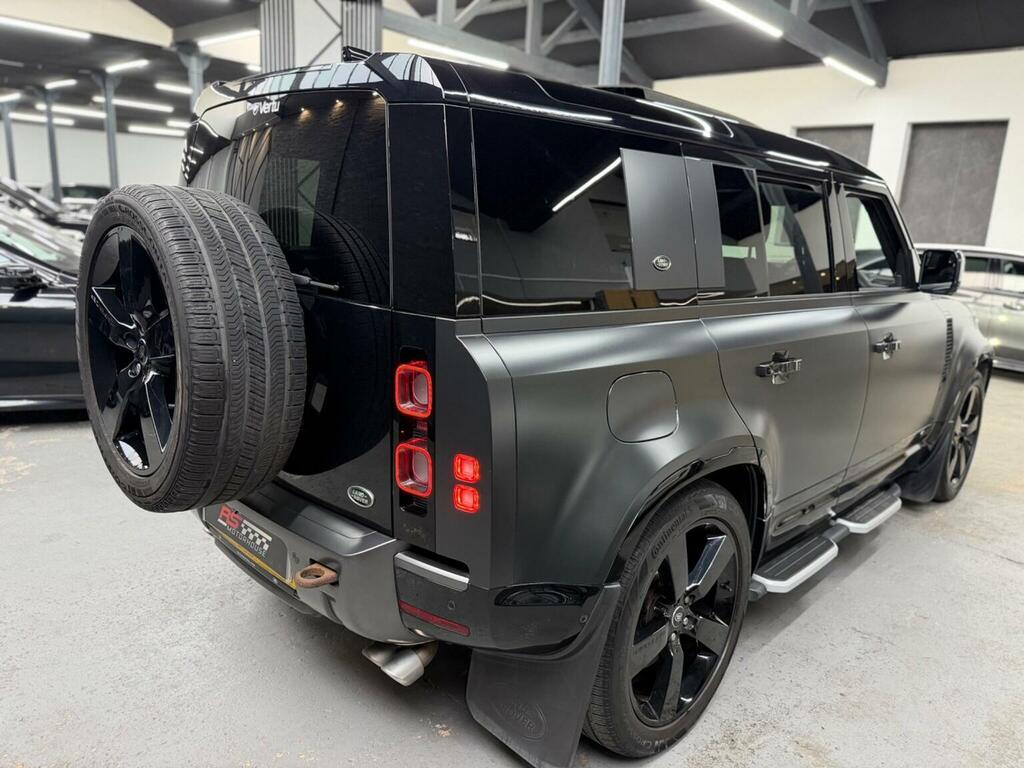 Land Rover Defender 110 First Edition Green #11