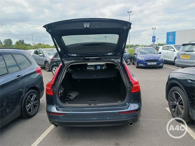 Volvo V60 D4 Momentum Estate Blue #5