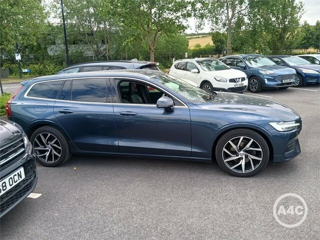 Volvo V60 D4 Momentum Estate Blue #3