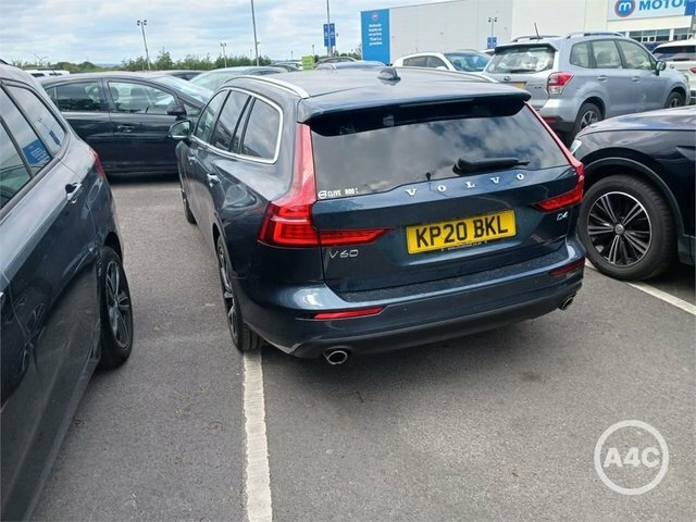 Volvo V60 D4 Momentum Estate Blue #4