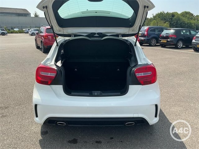 Mercedes-Benz A Class A180 Cdi Amg Sport WU64FCA White #6