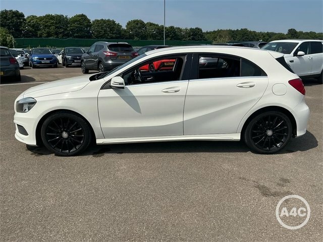 Mercedes-Benz A Class A180 Cdi Amg Sport WU64FCA White #3