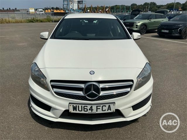 Mercedes-Benz A Class A180 Cdi Amg Sport WU64FCA White #2