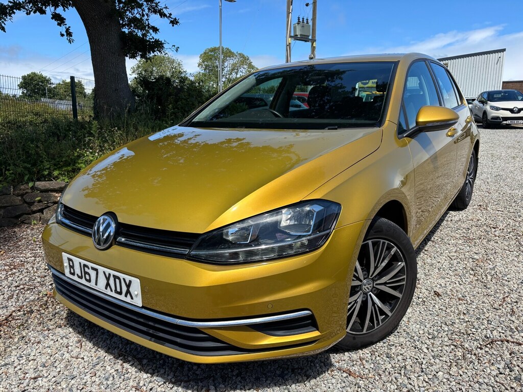 Volkswagen Golf 1.4 Tsi Se Nav Yellow