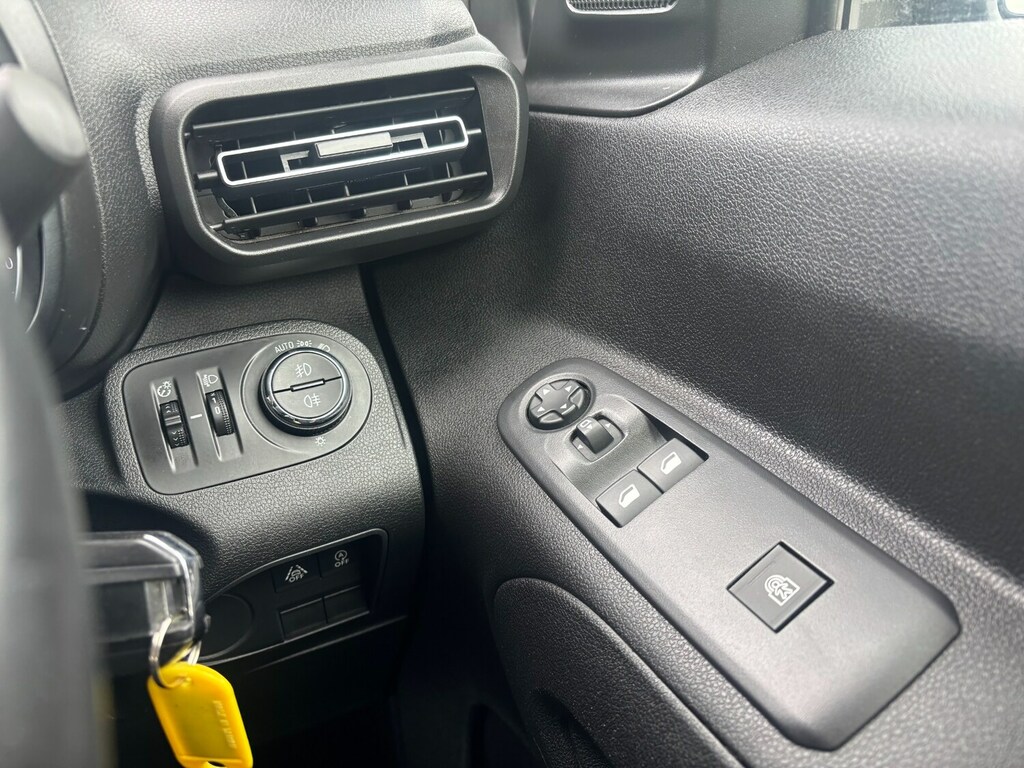 Vauxhall Combo Life 1.5 Turbo D Energy Grey #4